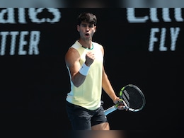 Carlos Alcaraz Blitzes Chinese Teen As Iga Swiatek Aims To Extend Hot Streak Carlos Alcaraz Blitzes Chinese Teen As Iga Swiatek Aims To Extend Hot Streak