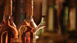 Liqour Sale: बेमेतरा में लोगों ने जमकर छलकाया जाम, 10 महीनों में गटक गए ₹138 करोड़ की शराब