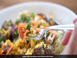 जिंक की कमी से हो सकती हैं कई बीमारियां, ऐसे में आप भी इन 5 Zinc Rich Foods को कर सकते हैं डाइट में शामिल जिंक की कमी से हो सकती हैं कई बीमारियां, ऐसे में आप भी इन 5 Zinc Rich Foods को कर सकते हैं डाइट में शामिल