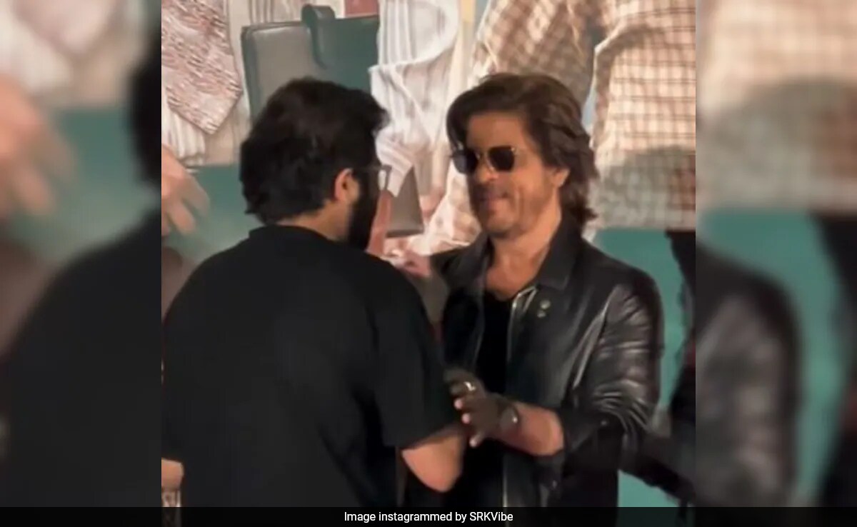 In Viral Video, Shah Rukh Khan Hugs Fan Who Became Emotional After Meeting Him