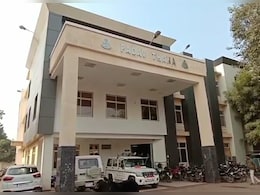 Gwalior: लिव इन में धोखा... शादी का झांसा देकर बनाए संबंध, बेटा होने पर अपनाने से किया&nbsp;इनकार