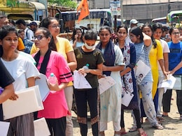 मंगलसूत्र, जनेऊ उतारने की जरूरत नहीं, हिन्दू संगठनों के विरोध के बाद रेलवे भर्ती बोर्ड का फैसला मंगलसूत्र, जनेऊ उतारने की जरूरत नहीं, हिन्दू संगठनों के विरोध के बाद रेलवे भर्ती बोर्ड का फैसला