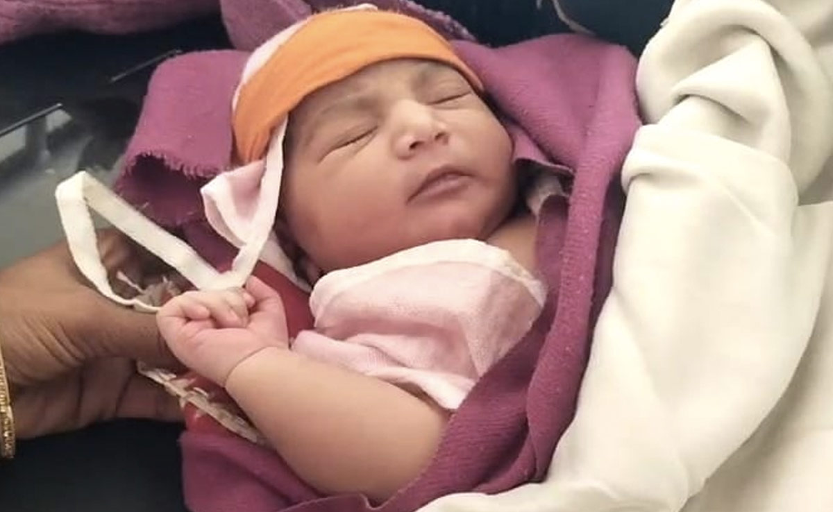 कहीं जन्मे 'राघव' तो कहीं जन्मीं 'सिया', प्राण प्रतिष्ठा वाले दिन MP में कइयों को मिला संतान का 'वरदान'