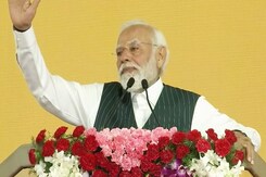 MK Stalin On Stage, PM's "National Interest" Tribute To Captain Vijayakanth MK Stalin On Stage, PM's "National Interest" Tribute To Captain Vijayakanth