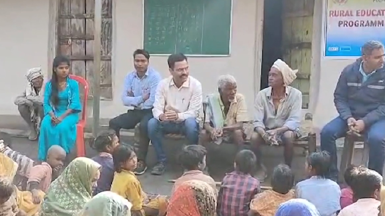 सिंगरौली के बासी गांव के बच्चों को  शिक्षित करेगा अदाणी फॉउंडेशन