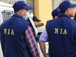 NIA की रेड के बाद 4 पुलिसकर्मियों को SP ने किया सस्पेंड, जानिए क्या है पूरा मामला? NIA की रेड के बाद 4 पुलिसकर्मियों को SP ने किया सस्पेंड, जानिए क्या है पूरा मामला?