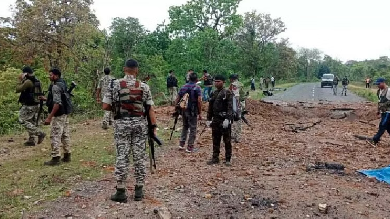 IED ब्लास्ट में 8 साल की बच्ची घायल, Naxalites ने जवानों को बनाया निशाना