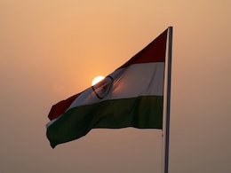 Republic day 2024 : 15 अगस्त और 26 जनवरी को झंडा फहराने में होता है अंतर Republic day 2024 : 15 अगस्त और 26 जनवरी को झंडा फहराने में होता है अंतर