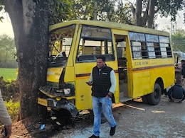 सागर: नशे में स्कूल बस चलाने से हुआ बड़ा हादसा, 14 मासूमों को लगी चोट  सागर: नशे में स्कूल बस चलाने से हुआ बड़ा हादसा, 14 मासूमों को लगी चोट