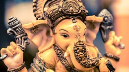 Vinayak Chaturthi 2024: किस दिन पड़ रही है विनायक चतुर्थी, गणपति के प्रिय भोग की लिस्ट पर भी डाल लें नज़र