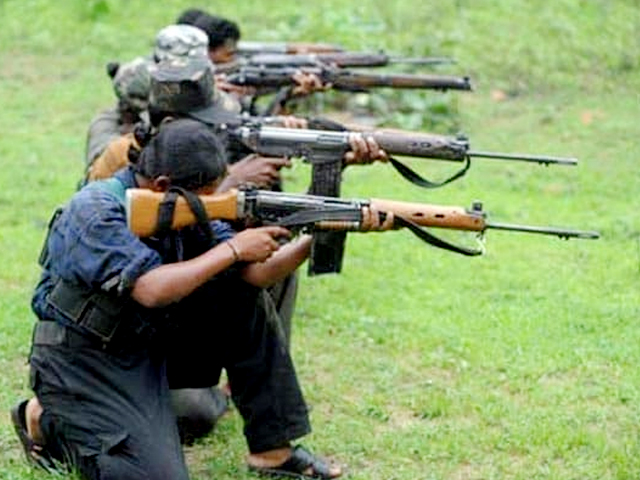 छत्तीसगढ़ के सुकमा में सुरक्षाकर्मियों और नक्सलियों के बीच मुठभेड़, 13 जवान घायल