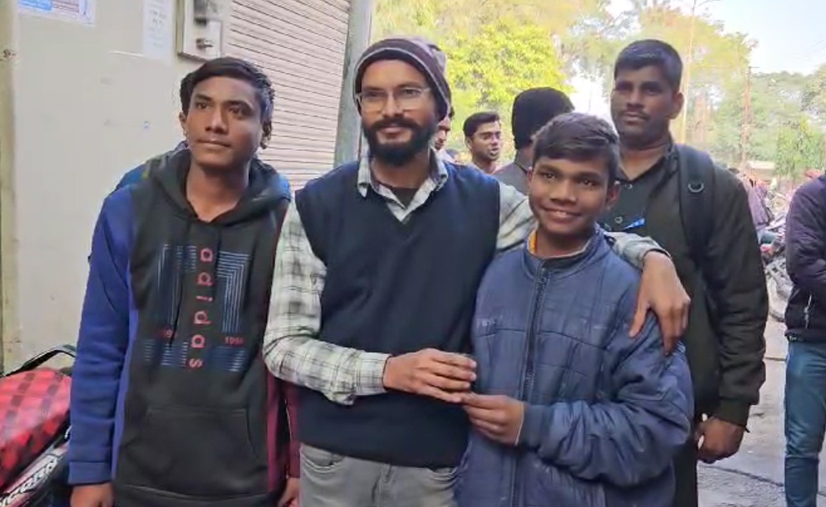 फिर चर्चा में 'झोपड़ी वाले विधायक', कमलेश्वर डोडियार पर लगा 1 करोड़ की रंगदारी मांगने के आरोप