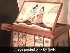 ये है दुनिया की सबसे महंगी रामायण, कीमत डेढ़ लाख रुपये, जापान की स्याही और फ्रांस के सामान का किया गया इस्तेमाल