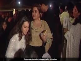 करिश्मा कपूर के प्यार में दीवाने थे अभिषेक, बच्चन परिवार भी लुटाता था प्यार, ये VIDEO है सबूत करिश्मा कपूर के प्यार में दीवाने थे अभिषेक, बच्चन परिवार भी लुटाता था प्यार, ये VIDEO है सबूत