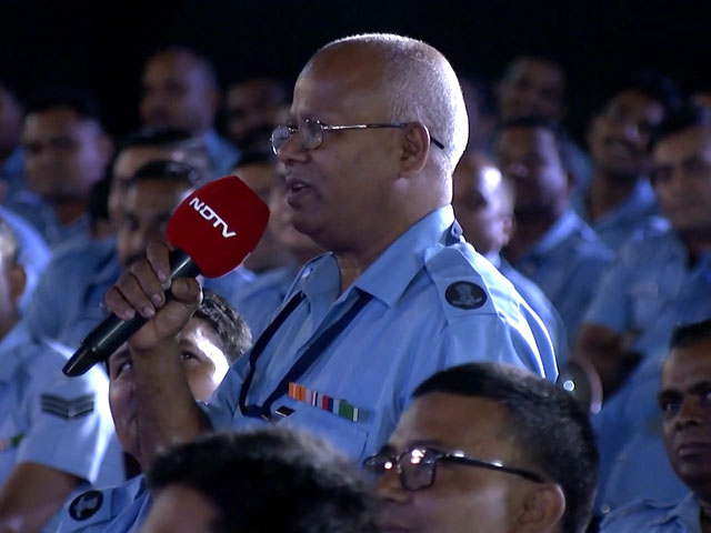 Air Force Personnel Recite Dialogues From Anil Kapoor's Movies