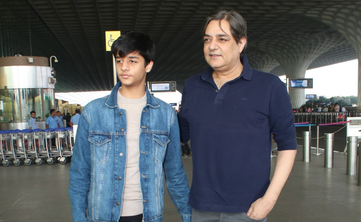 Meet <i>Maachis</i> Star Chandrachur Singh's Son Shraanajai. See Airport Pics