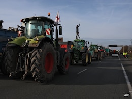 Protesting French Farmers Plan Blockade Of Paris Protesting French Farmers Plan Blockade Of Paris