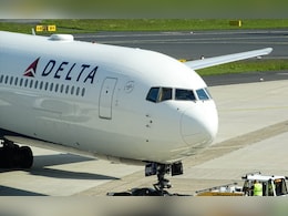 US Man Dies After Crawling Inside Jet Engine, Cops Launch Probe: Report US Man Dies After Crawling Inside Jet Engine, Cops Launch Probe: Report