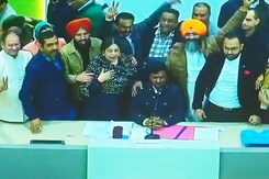 BJP Wins Chandigarh Mayor Elections In First Poll Battle Versus INDIA Bloc BJP Wins Chandigarh Mayor Elections In First Poll Battle Versus INDIA Bloc