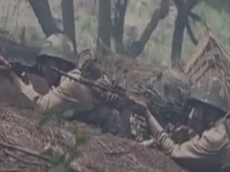 गणतंत्र दिवस परेड में कर्तव्य पथ पर दिखेगा मद्रास रेजिमेंट का दम, ऐसी है जवानों की शौर्य गाथा गणतंत्र दिवस परेड में कर्तव्य पथ पर दिखेगा मद्रास रेजिमेंट का दम, ऐसी है जवानों की शौर्य गाथा