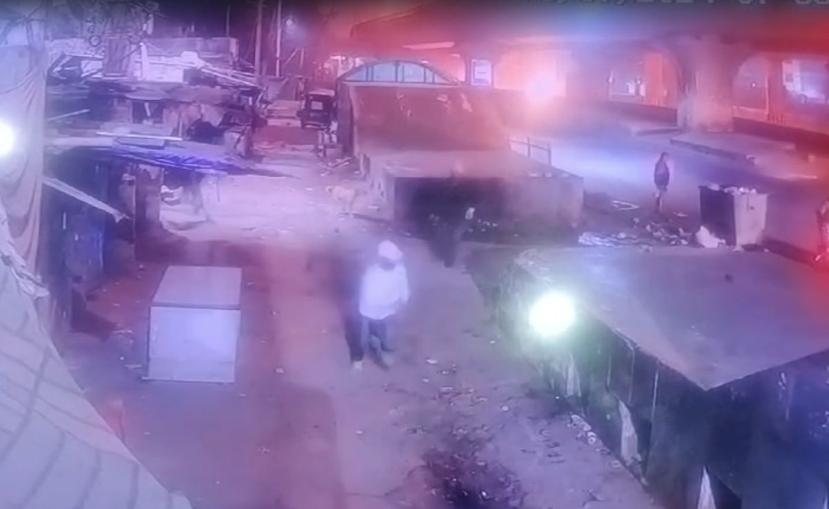 Teenagers Stab Delhi Man To Death, Chased Down By Cops While Fleeing