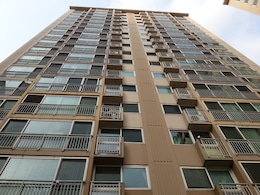 Class 7 Girl Falls From 29th Floor Flat In Bengaluru, Cops Suspect Suicide Class 7 Girl Falls From 29th Floor Flat In Bengaluru, Cops Suspect Suicide