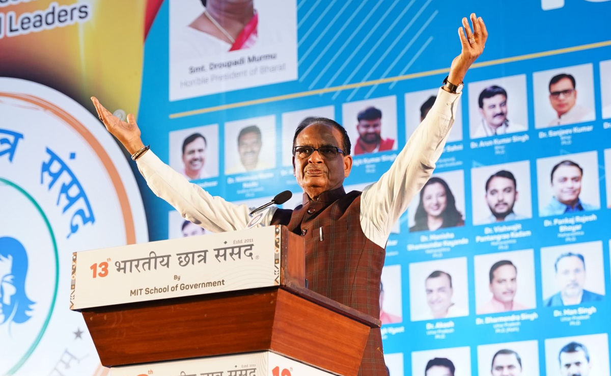 शिवराज फिर गरजे, कहा- मैं रिजेक्टेड CM नहीं हूं, बड़े लक्ष्य के लिए राजनीति में हूं
