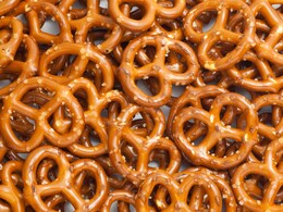 5 Irresistible Types Of Pretzels You Didn't Know Existed - Until Now!