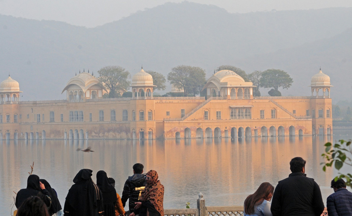 Rajasthan Weather Update: सीकर में 2 डिग्री तक लुढ़का पारा, मौसम विभाग की चेतावनी, अगले दो दिन बारिश और ओलावर्ष्टि की संभावना