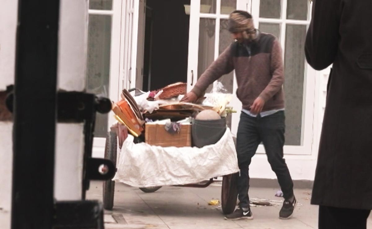 Mahua Moitra Vacates Bungalow, Some Belongings Carted Off In Rickshaw