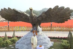 PM Modi Sprinkles Flowers On Jatayu's Idol At Ayodhya Ram Temple PM Modi Sprinkles Flowers On Jatayu's Idol At Ayodhya Ram Temple
