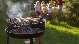 5 Easy-Peasy Ways To Clean Your Barbecue Grill For Your Special Winter Gatherings
