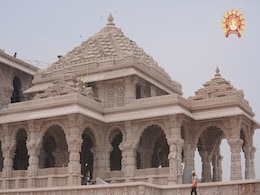 Ram Mandir: अयोध्या के राम मंदिर में पहुंची नागपुर में बनी हनुमान कड़ाही, इसमें बनाया जाएगा 6000 किलो राम हलवा Ram Mandir: अयोध्या के राम मंदिर में पहुंची नागपुर में बनी हनुमान कड़ाही, इसमें बनाया जाएगा 6000 किलो राम हलवा