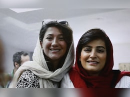 2 Iranian Journalists Behind Bars For Covering Mahsa Amini's Death Freed: Report 2 Iranian Journalists Behind Bars For Covering Mahsa Amini's Death Freed: Report