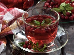 5 Mind-Blowing Health Benefits Of Cranberry Tea That You Didn't Know 5 Mind-Blowing Health Benefits Of Cranberry Tea That You Didn't Know