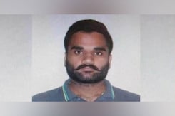 केंद्र सरकार का बड़ा एक्शन, गैंगस्टर गोल्डी बराड़ UAPA के तहत आतंकी घोषित केंद्र सरकार का बड़ा एक्शन, गैंगस्टर गोल्डी बराड़ UAPA के तहत आतंकी घोषित