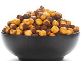 Chana For Weight Loss: बाहर निकली तोंद को अंदर करने के लिए भुने चने का इस समय करें सेवन, तेजी से घटने लगेगा वजन Chana For Weight Loss: बाहर निकली तोंद को अंदर करने के लिए भुने चने का इस समय करें सेवन, तेजी से घटने लगेगा वजन