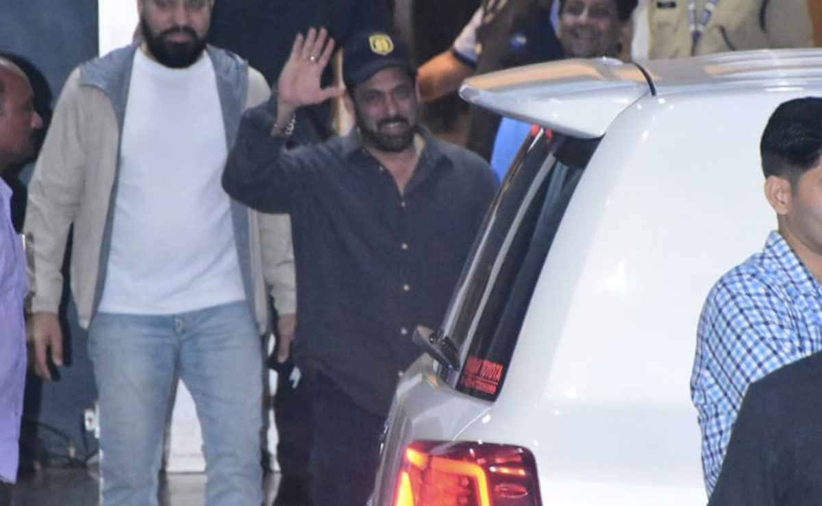 Salman Khan Spotted At Airport With Tight Security Amid Trespassing Scare At His Farmhouse
