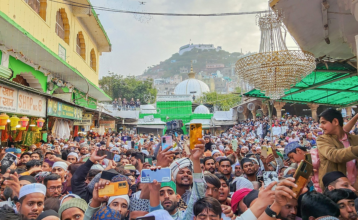 Garib Nawaz Urs 2024: 14 जनवरी को अजमेर आएंगे 400 पाकिस्तानी जायरीन, प्रशासन कर रहा ठहरने की तैयारी