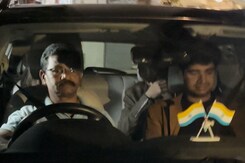 Ibrahim Ali Khan And Palak Tiwari Spotted Together Inside Car On New Year's Eve Ibrahim Ali Khan And Palak Tiwari Spotted Together Inside Car On New Year's Eve