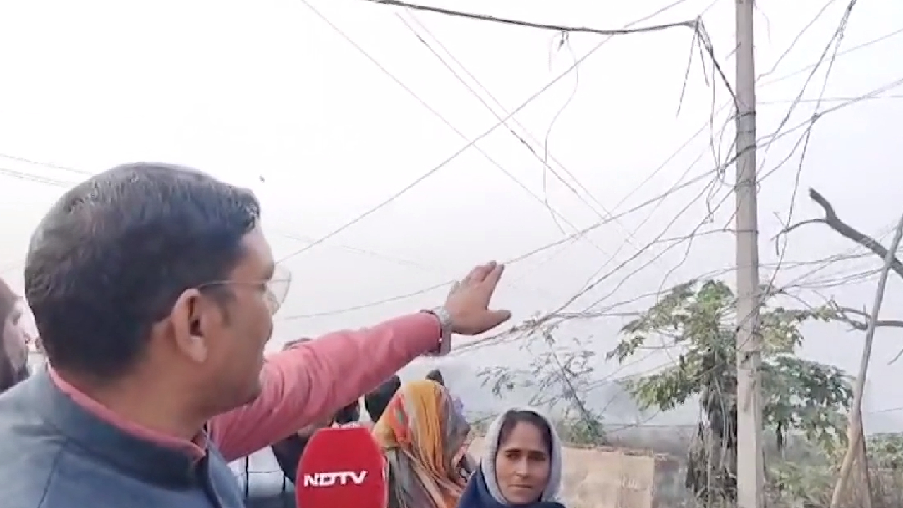 सीधी में लोगों की जान पर आफत बन रही बिजली विभाग की मनमानी