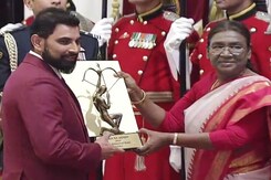 Mohammed Shami's 'Walk Of Pride' As President Honours Him With Arjuna Award Mohammed Shami's 'Walk Of Pride' As President Honours Him With Arjuna Award