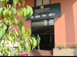 अजब-गजब : एक मार्कशीट से दो भाइयों ने हासिल कर ली सरकारी नौकरी, अब हुई FIR, पढ़िए पूरा मामला अजब-गजब : एक मार्कशीट से दो भाइयों ने हासिल कर ली सरकारी नौकरी, अब हुई FIR, पढ़िए पूरा मामला