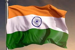 एमपी के इस शहर में बने तिरंगे देश के 16 राज्यों में फहराए जाएंगे एमपी के इस शहर में बने तिरंगे देश के 16 राज्यों में फहराए जाएंगे
