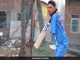 Amir Hussain Lone: दिव्यांग क्रिकेटर आमिर की मदद करेगा अदाणी ग्रुप, चेयरमैन गौतम अदाणी ने खुद किया ये बड़ा ऐलान Amir Hussain Lone: दिव्यांग क्रिकेटर आमिर की मदद करेगा अदाणी ग्रुप, चेयरमैन गौतम अदाणी ने खुद किया ये बड़ा ऐलान