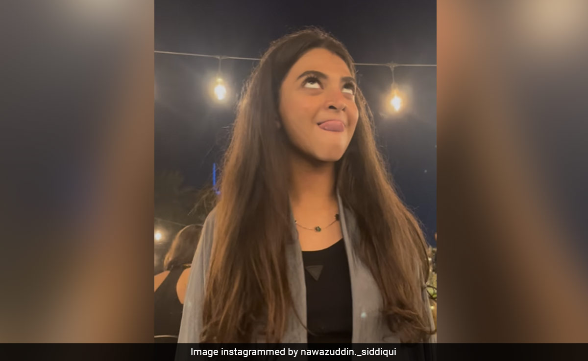 The Internet Thinks Nawazuddin Siddiqui's Daughter Shora Looks Like Radhika Apte. Agree?