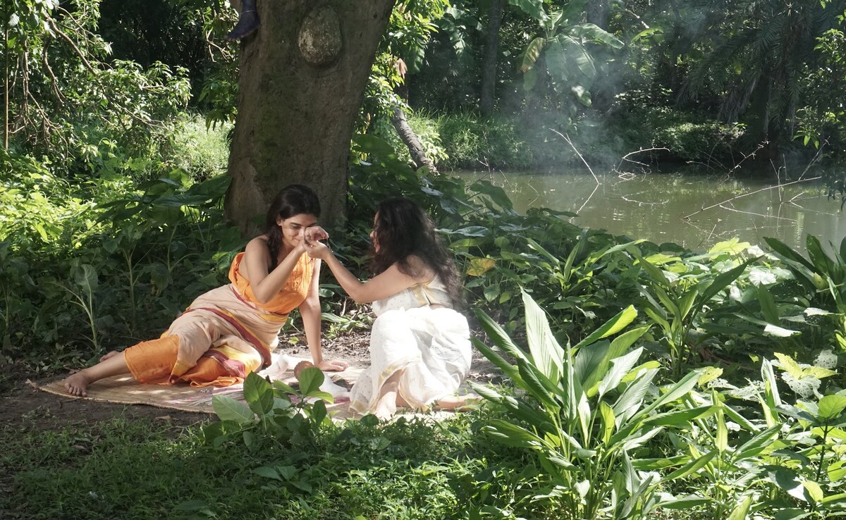 <i>Anubhuti</i> Review: A Bewitching, If At Times Challenging, Oddity