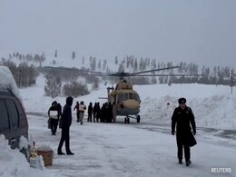 1,000 Tourists Stranded In Remote China Village Due To Avalanches 1,000 Tourists Stranded In Remote China Village Due To Avalanches