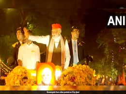 Watch: Huge Crowds Welcome PM Modi During Mega Roadshow In Kerala Watch: Huge Crowds Welcome PM Modi During Mega Roadshow In Kerala