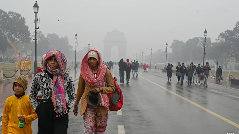 Rain In Parts Of Delhi, Weather Office Issues Yellow Alert